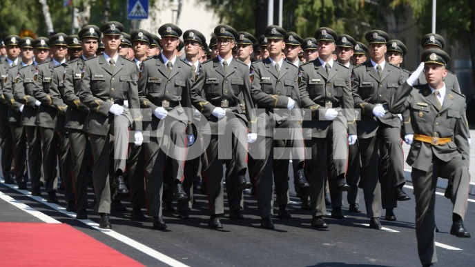 Za vojni rok 14,8 milijardi